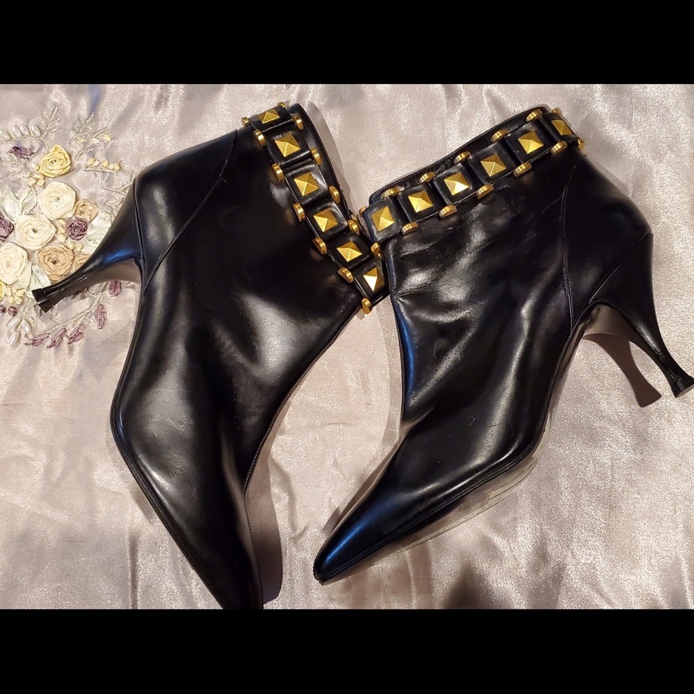 NWT Vintage  alerted of Italy black & gold ankle boots 37/7
